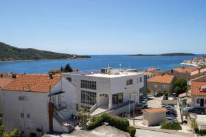 Hrvatska, PRIMOŠTEN, Vila Primo