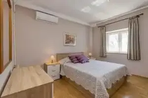Hrvatska, KAŠTELIR-ISTRA, Rinaldis