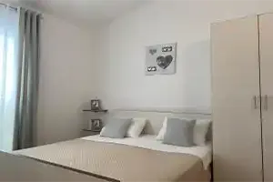 Hrvatska, PRIVLAKA, Apartments Lolo