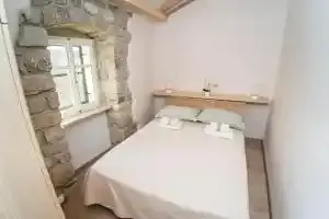 Hrvatska, LUBENICE, Apartman Nono Tone
