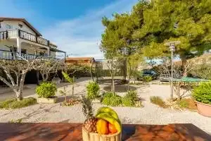 Hrvatska, VIR, Apartments Villa Agape Vir