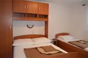 Hrvatska, Draga Bašćanska, Holiday Home Garina