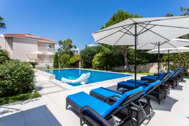Semesterboenden Splitska, Ön Brač APARTMAN KETI